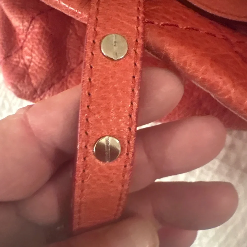 Chanel Quilted Cavier handbag - Picture 7 of 10